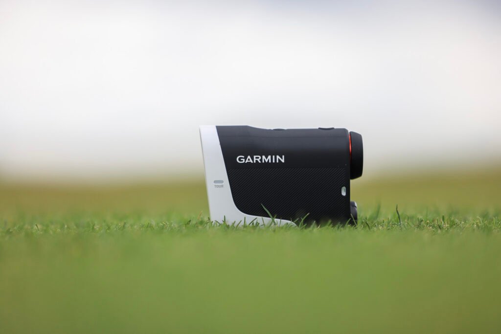 Garmin Approach Z30 golf range finder